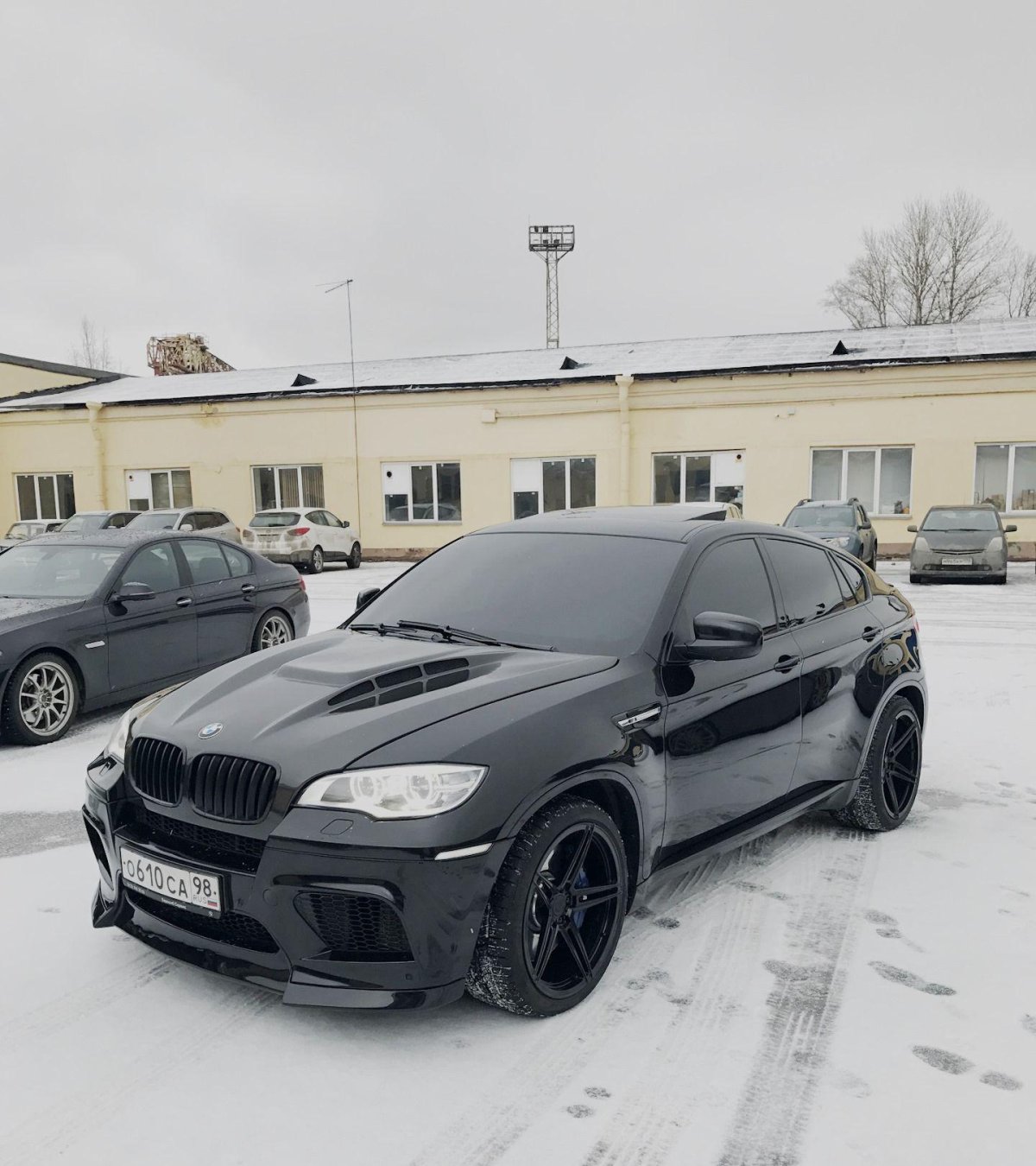 БМВ х6 черная