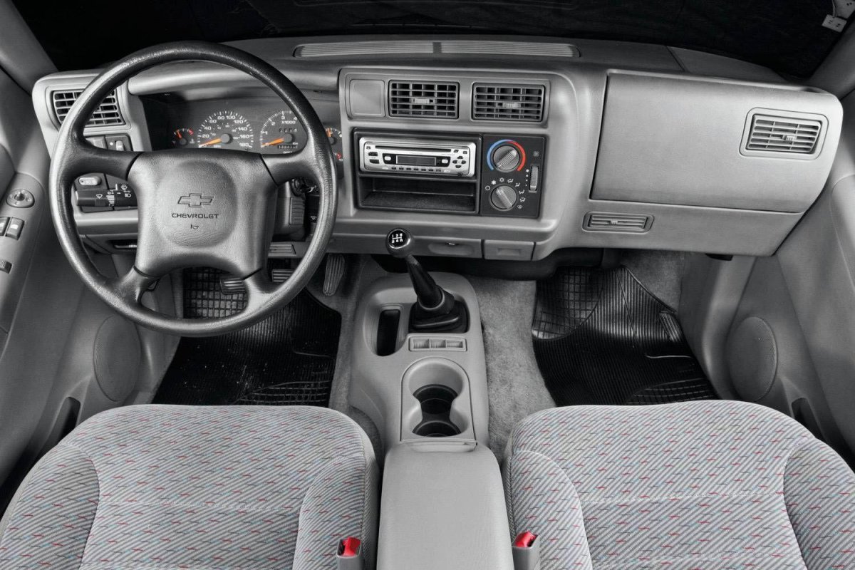 Chevrolet Blazer 1995 салон