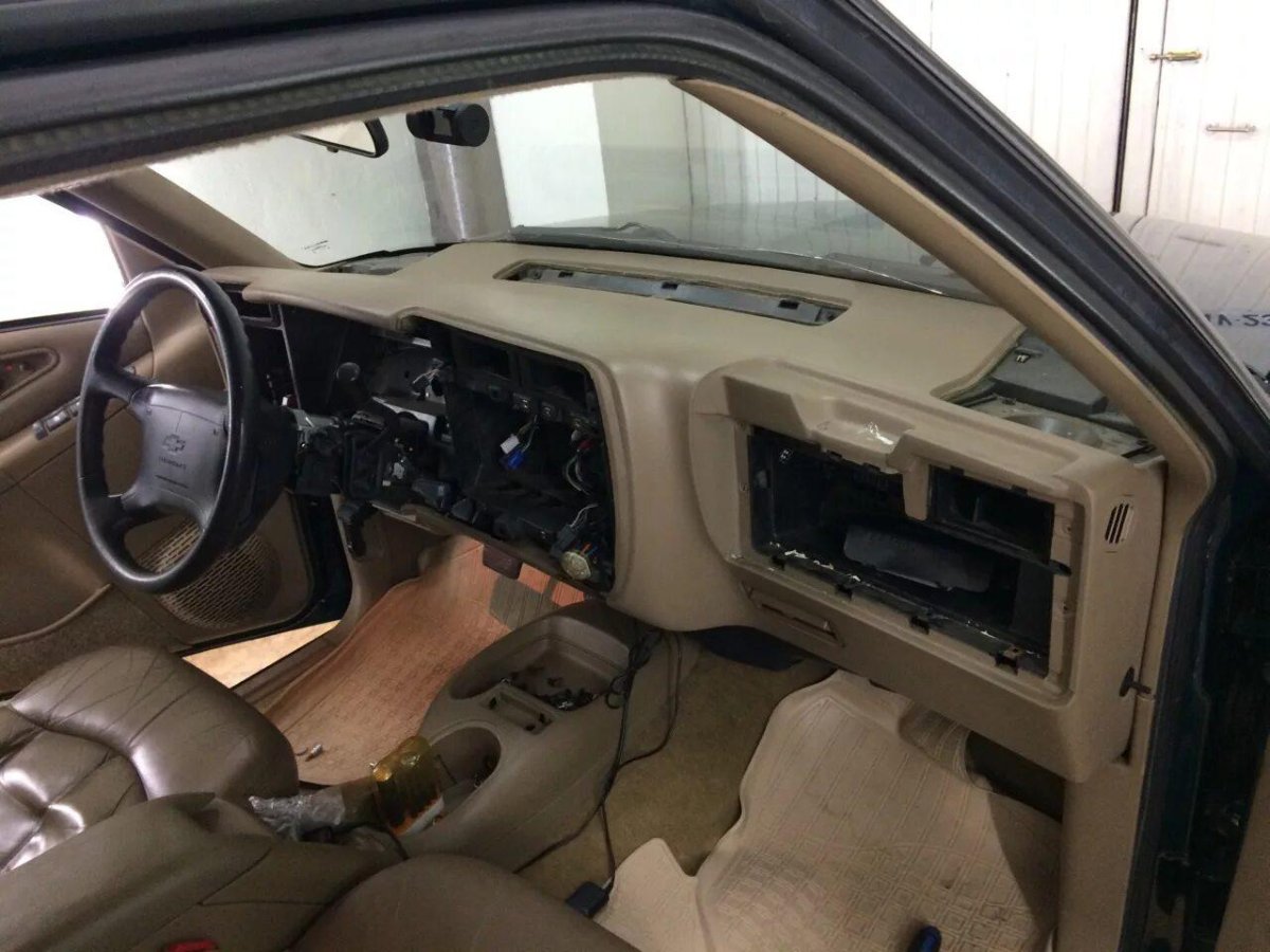 Chevrolet Blazer 1996 салон