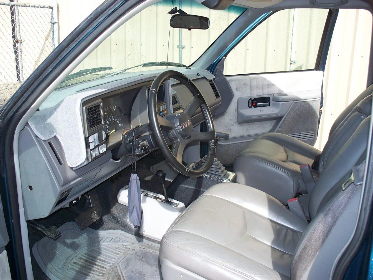 Chevrolet Blazer 1992 Interior