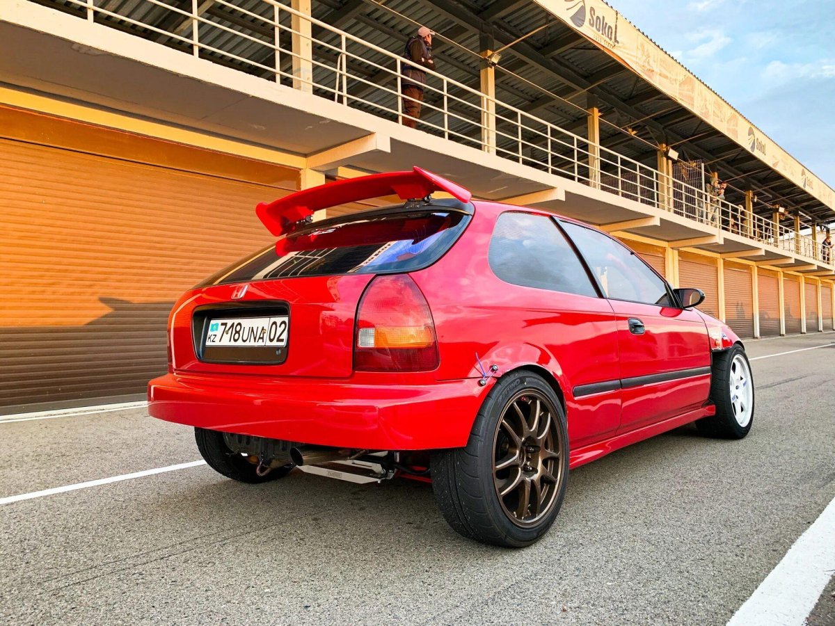 Цивик 6 хэтчбек