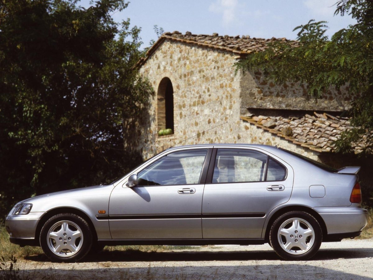 Хонда Цивик Фастбэк 1995