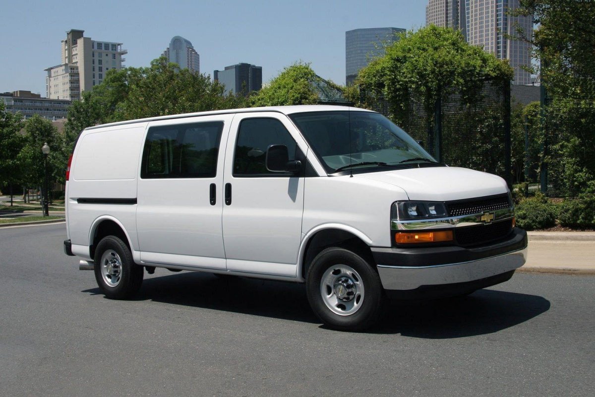 Chevrolet Express 2500 Cargo van