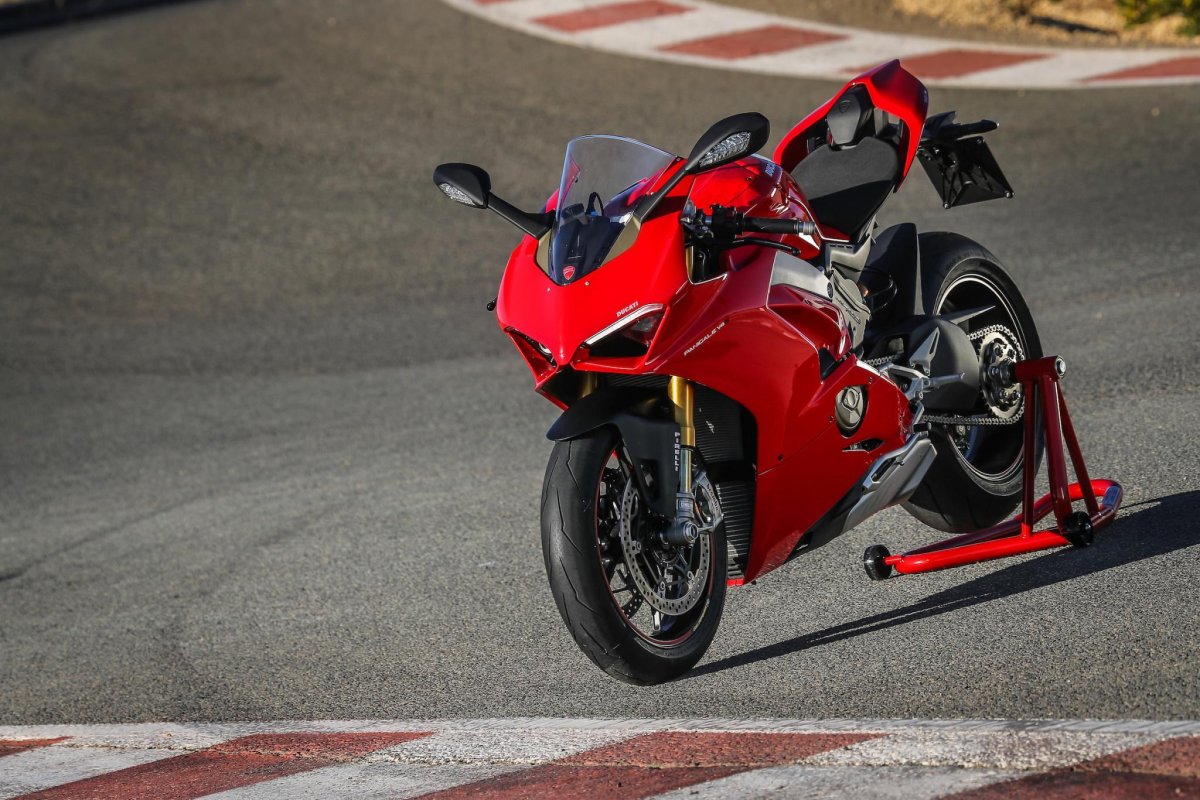 Панигале в4