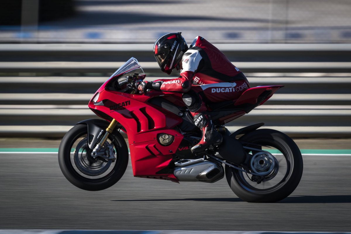 Дукати Панигале 2023