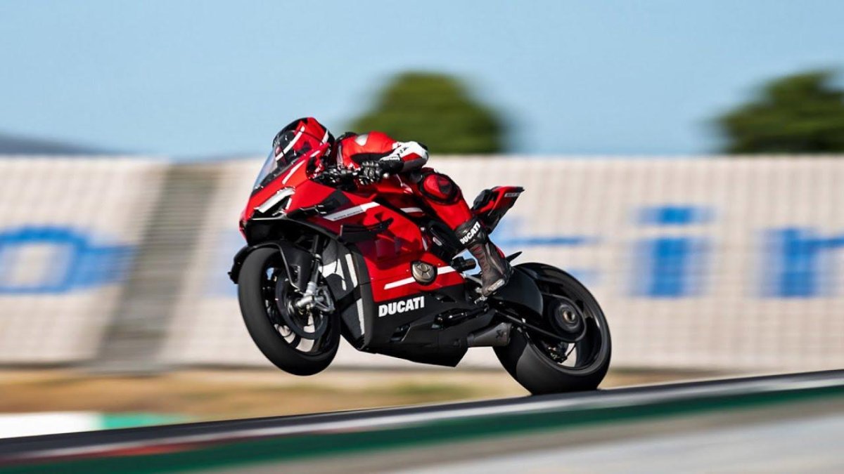 Superleggera v4 2020