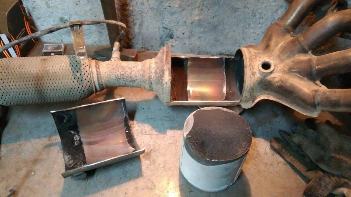 Каталитический нейтрализатор выхлопная система
