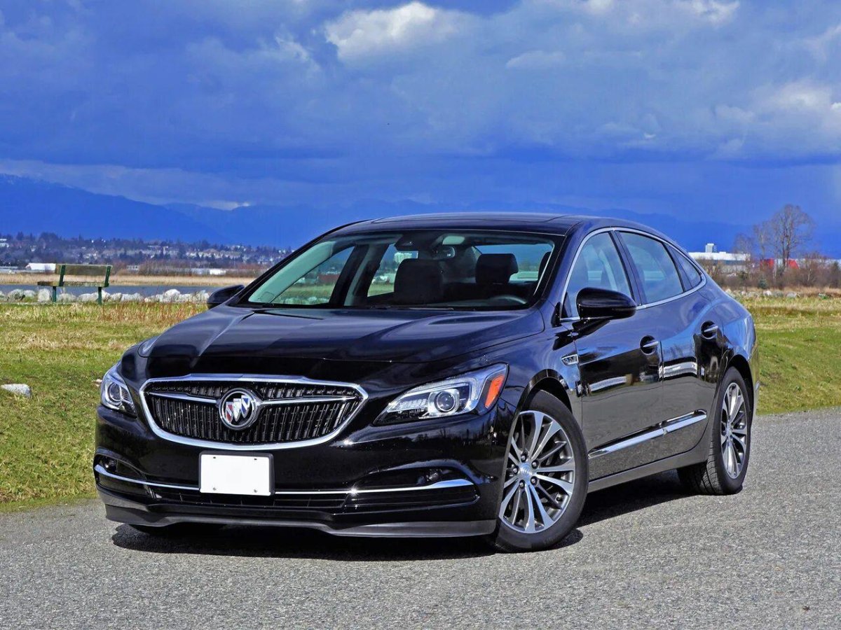 Buick Lacrosse 2017