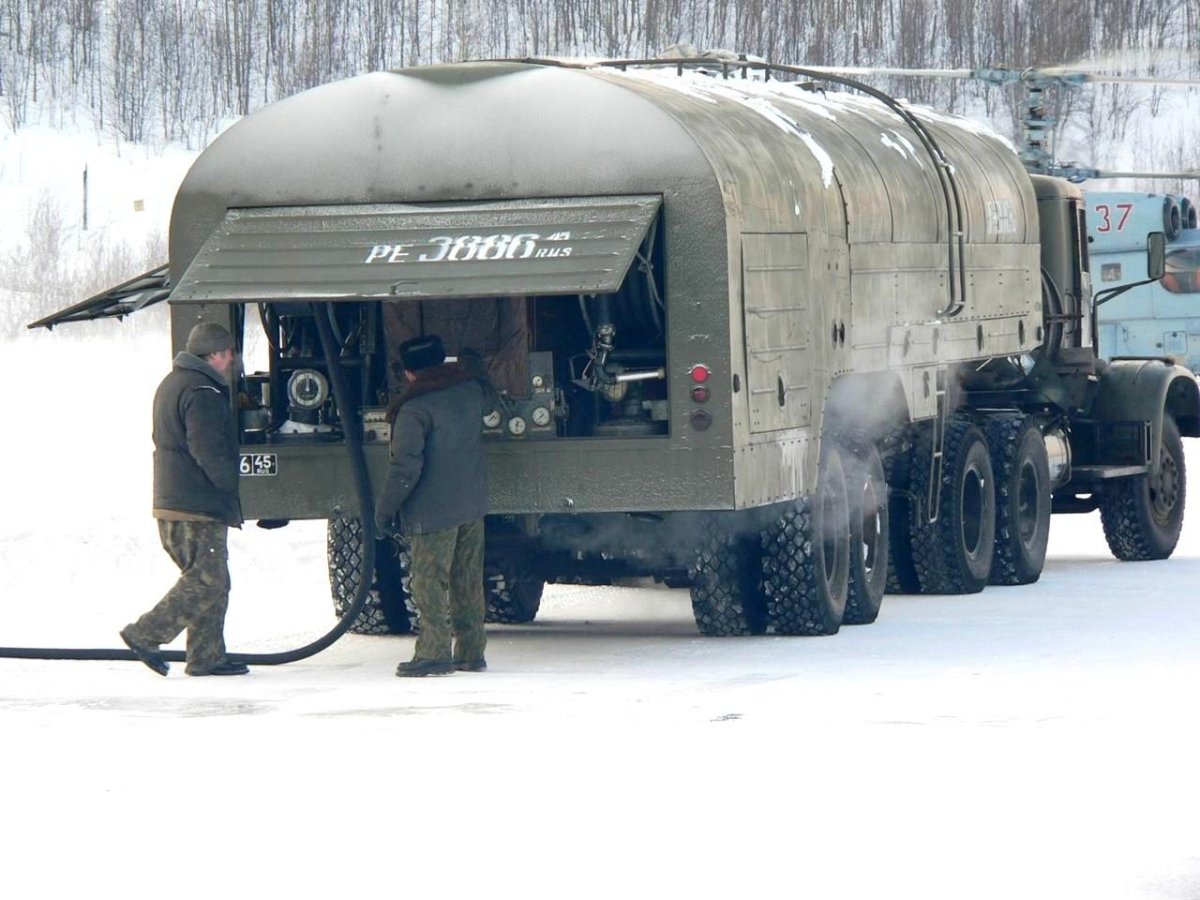 Топливозаправщик ТЗ-22 КРАЗ