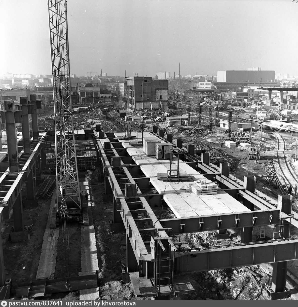 Территория завод ЗИЛ 1980