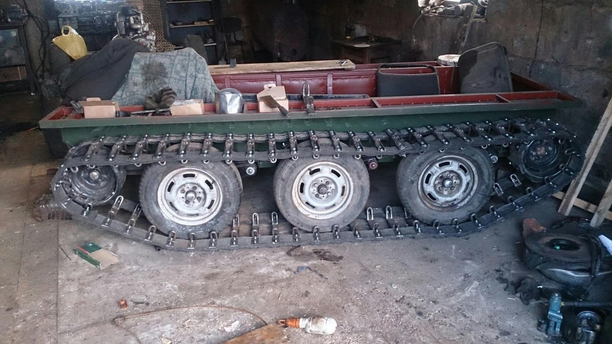 Гусеничный вездеход ВАЕР 1800 чертежи