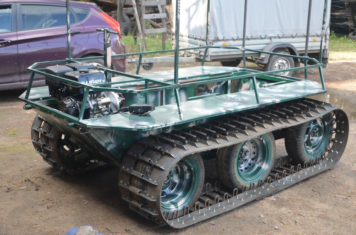 Гусеничный вездеход Юкон