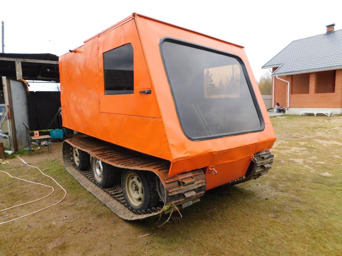 Электровездеход гусеничный