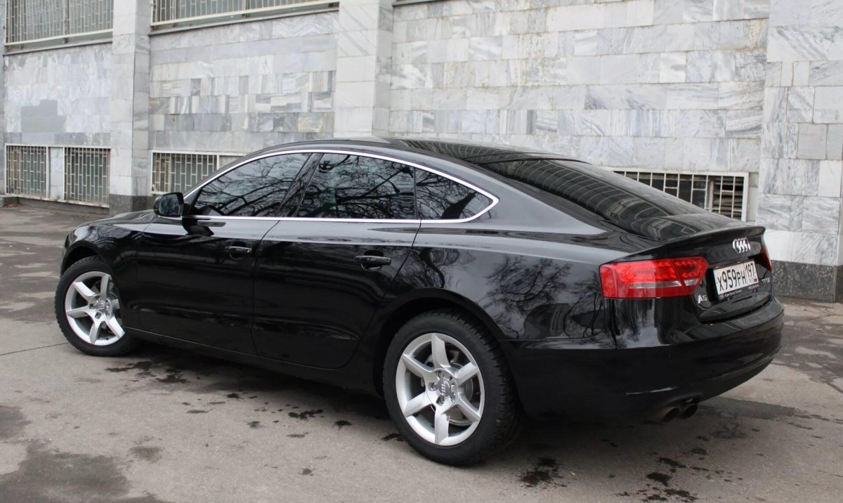 Ауди а5 черная
