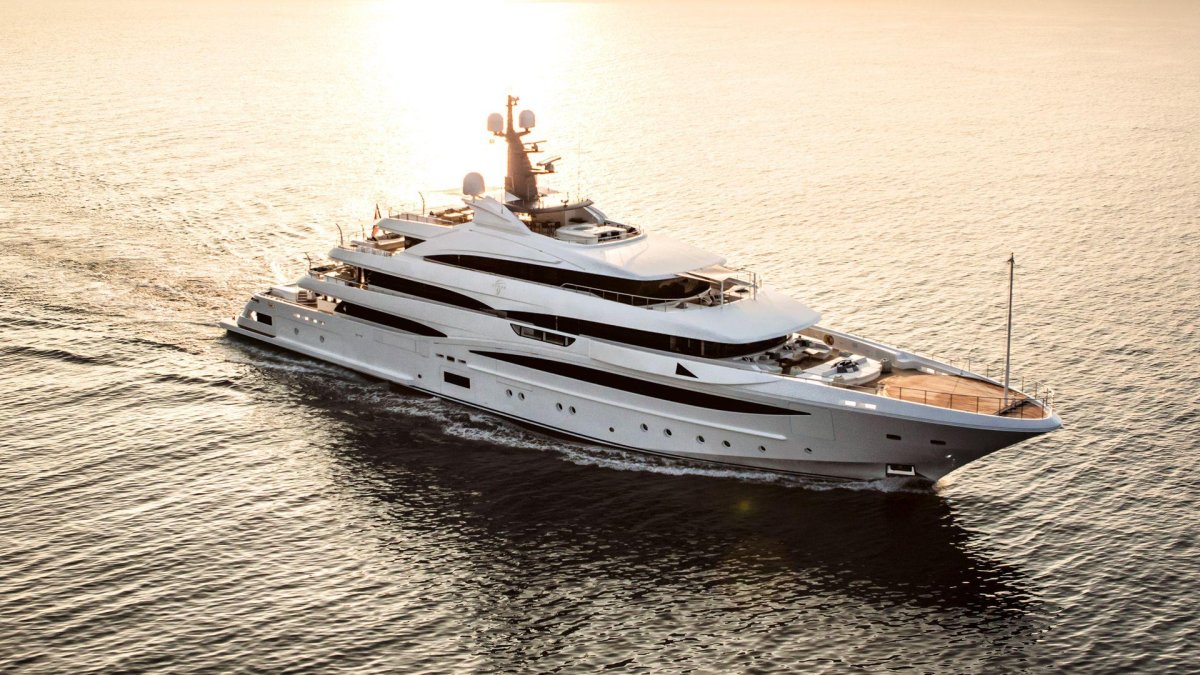 Luxury Superyacht CRN 74m