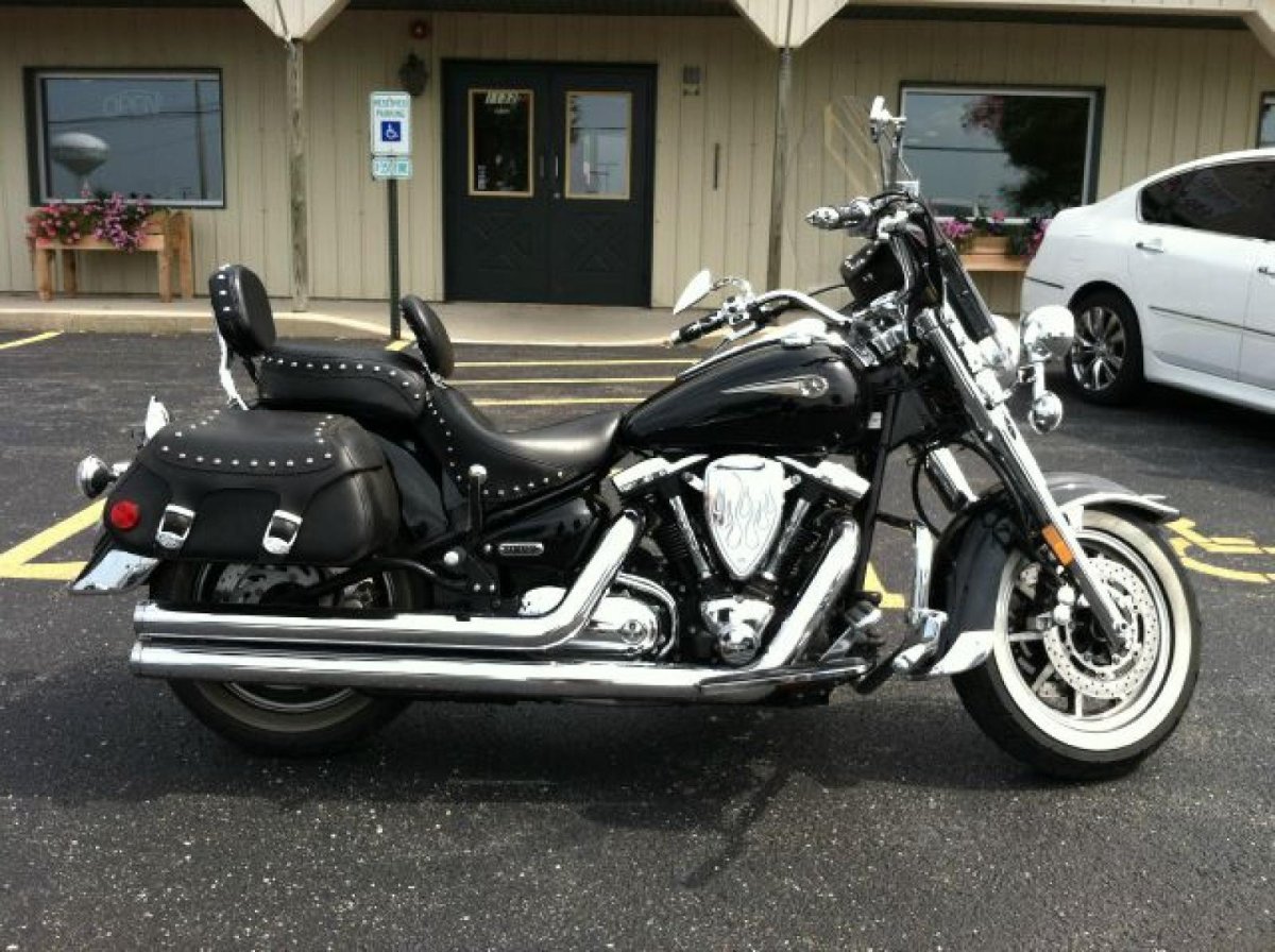 Yamaha Midnight Star 1700