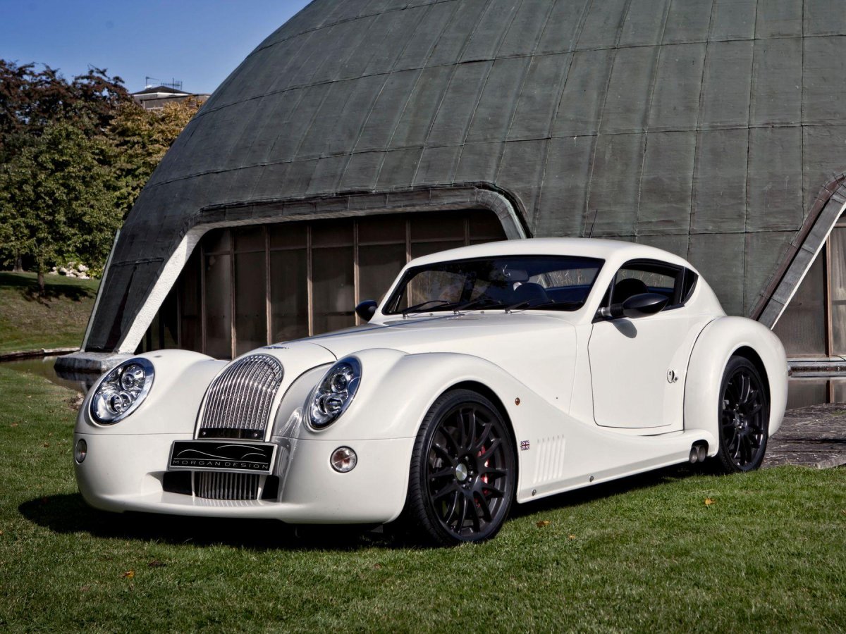Машина Morgan Aero