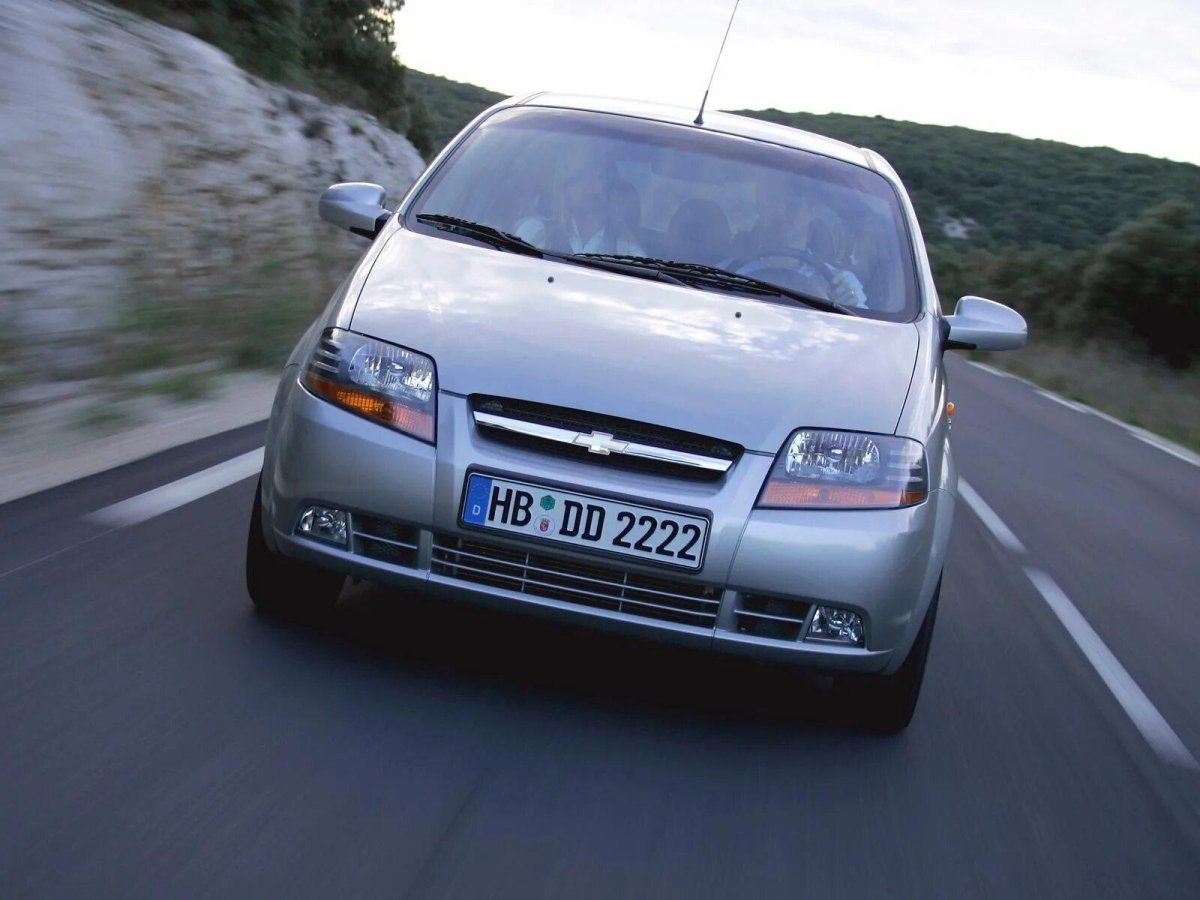 Chevrolet Aveo t200 седан