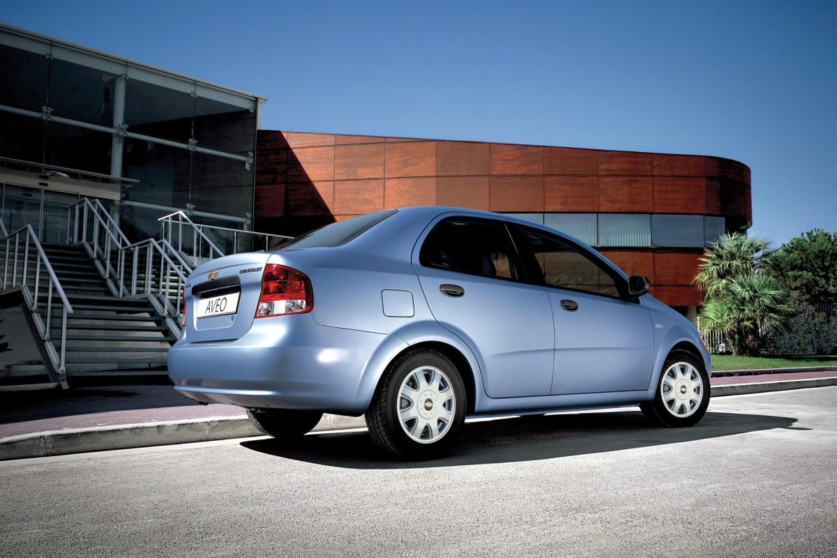 Chevrolet Aveo t200 хэтчбек