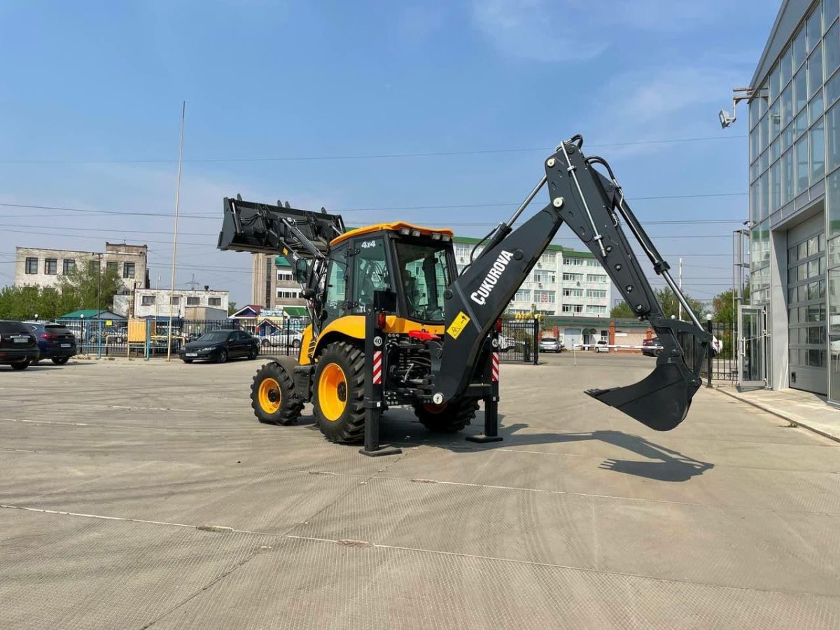 Cukurova 884 экскаватор погрузчик