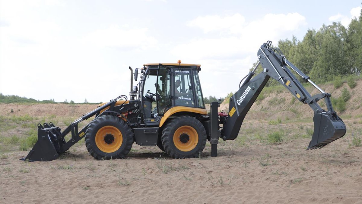 Чукурова 888 экскаватор погрузчик