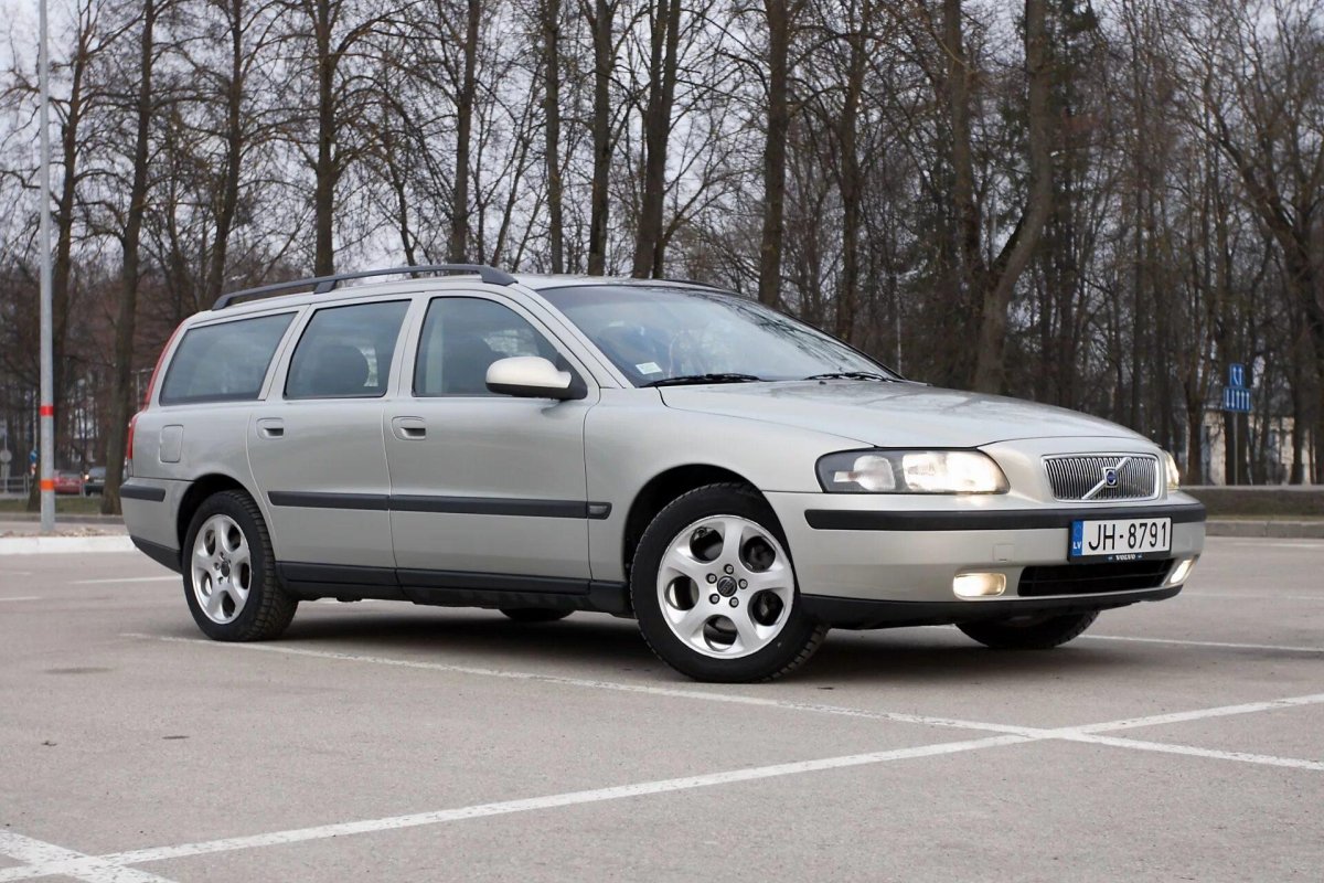 Volvo v70 II