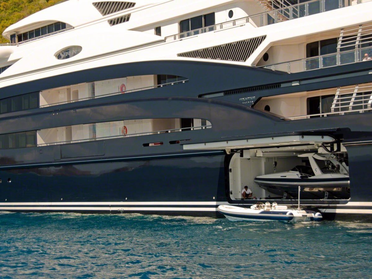 134-Метровой яхты serene