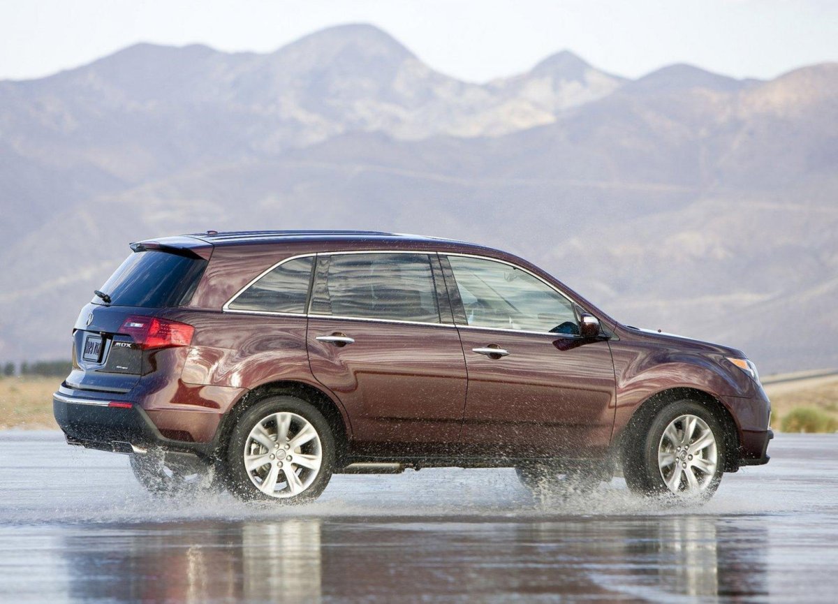 Акура МДХ 2010