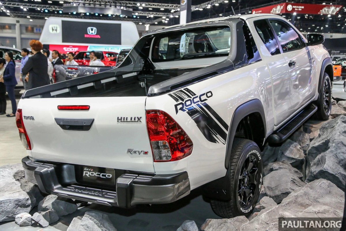 Тойота Хайлюкс Рево