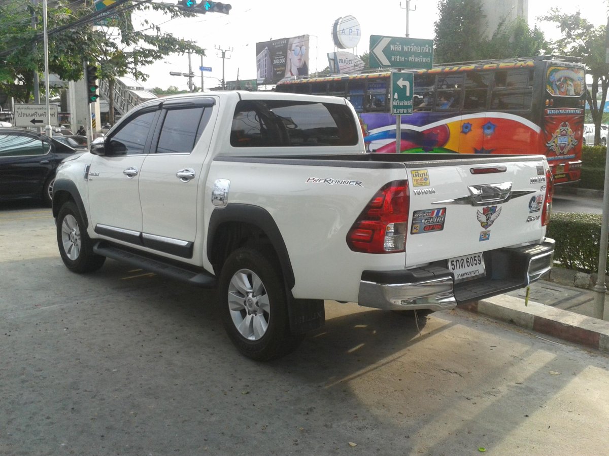 Хайлюкс на номерах 020 11