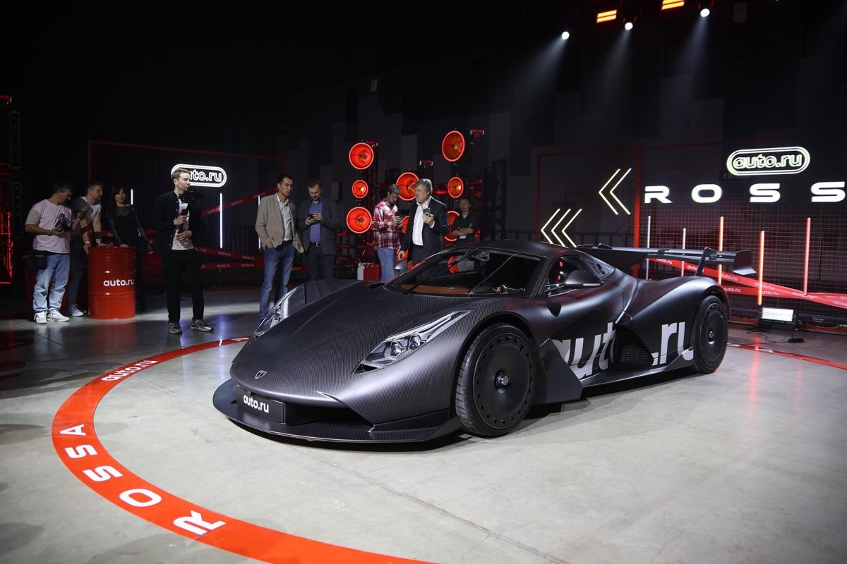 Rossa суперкар