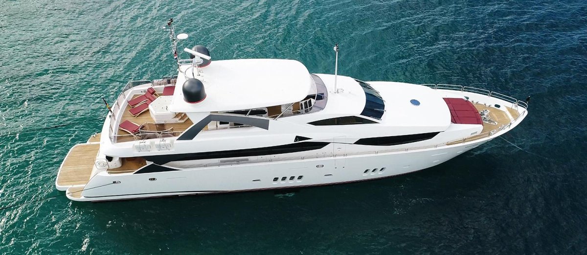 Sunseeker 34 metre Yacht