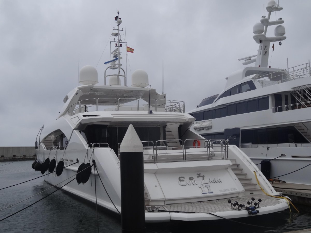 Яхта Уайт Перл