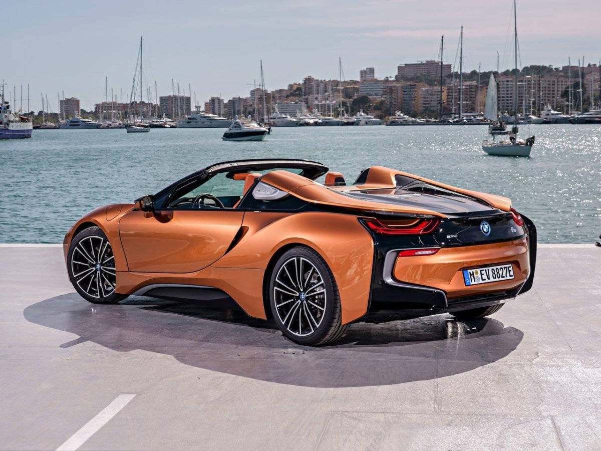 BMW i8 Roadster