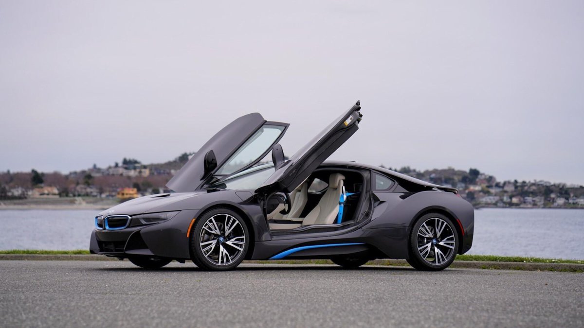 BMW i8 Coupe