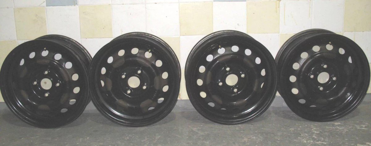 Штампованные диски Hyundai Accent r13