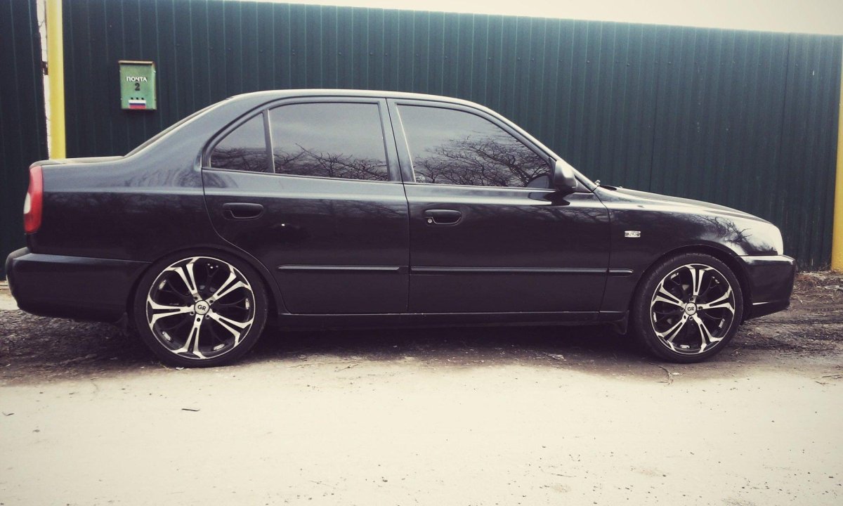 Hyundai Accent r17