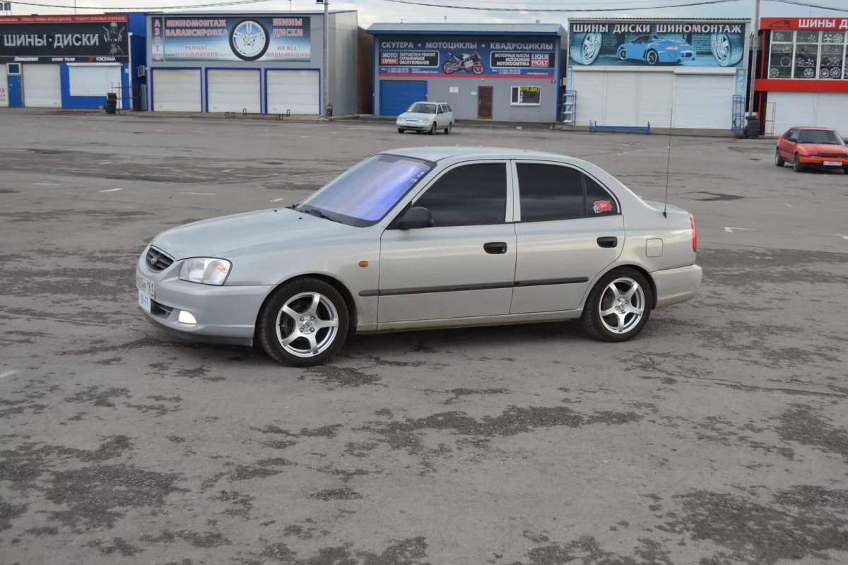 Хендай акцент r 15