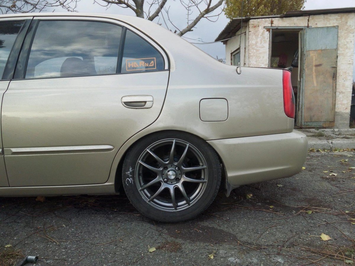 Hyundai Accent диски r16