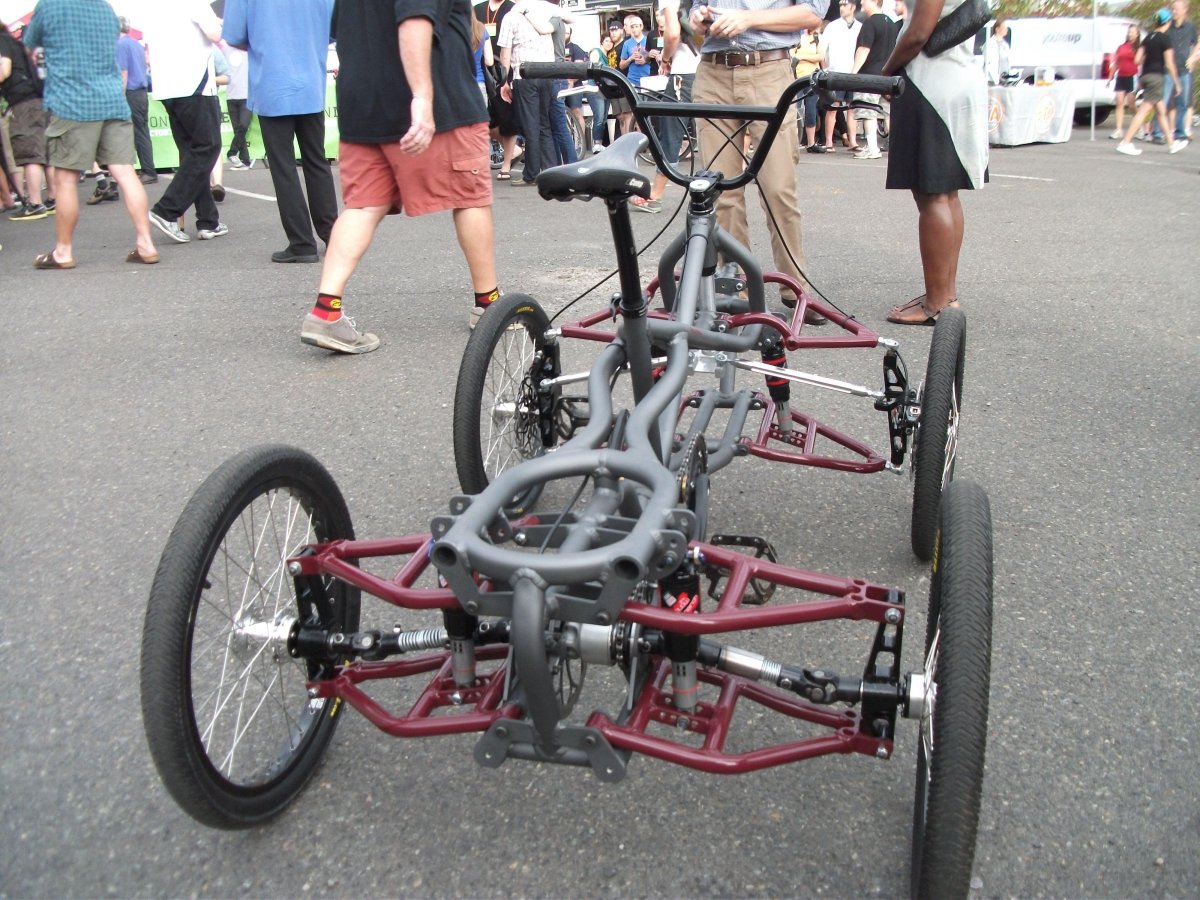 Четырехколесный велосипед Contes Engineering Athos