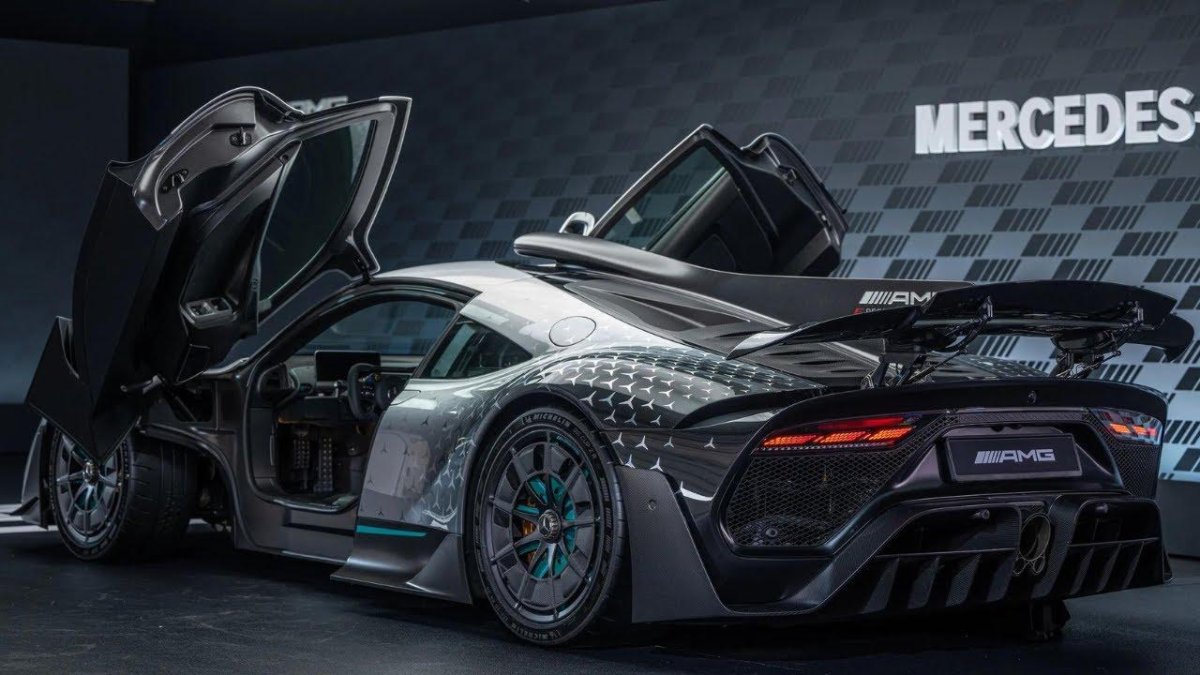 Mercedes AMG one 2022