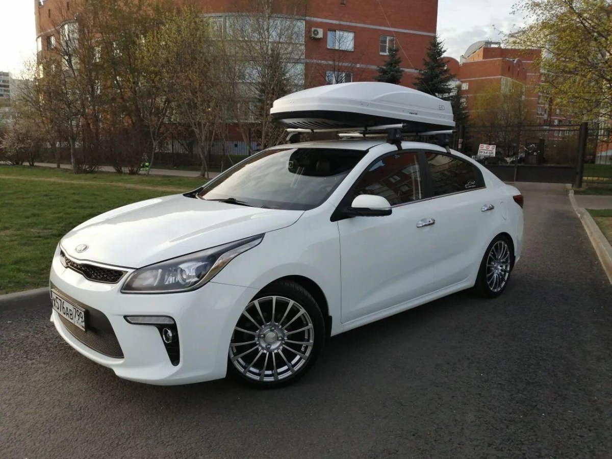Kia Rio 4 автобокс