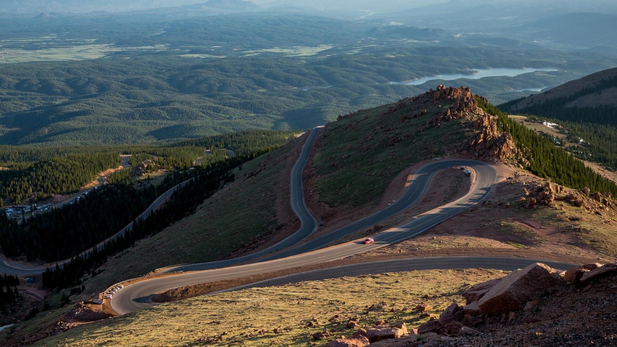 Pikes Peak лого