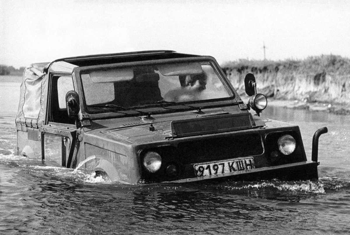 Нива амфибия 2122