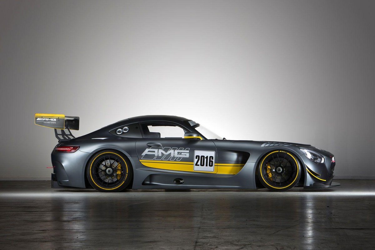 Mercedes AMG gt3 2015