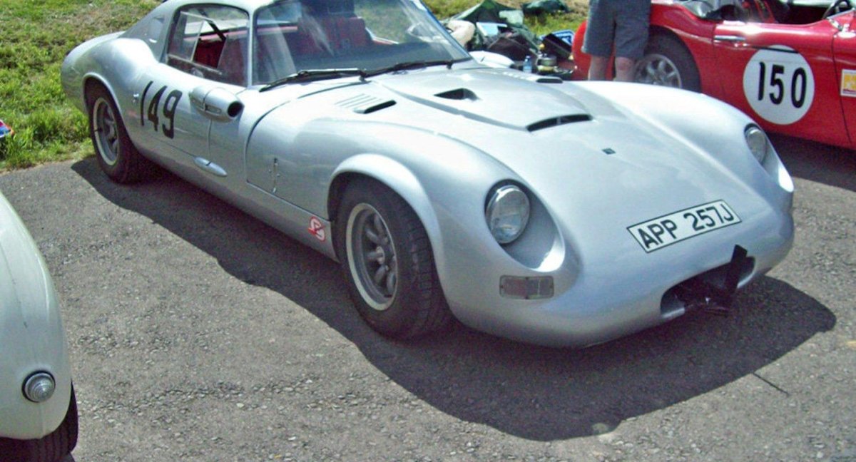 Странные спорткары