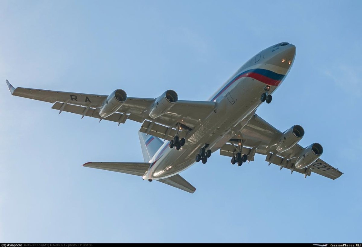 Ил 96 300 крыло