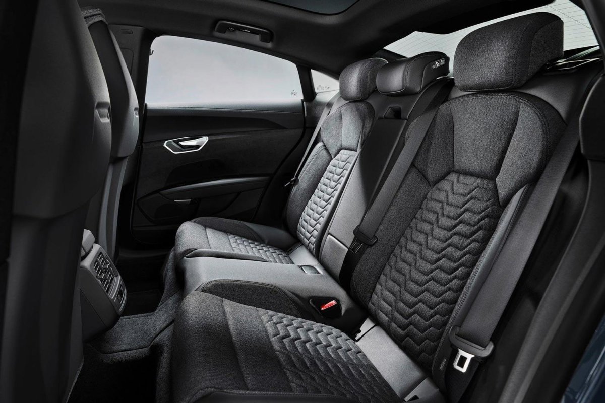 Audi e tron gt Interior