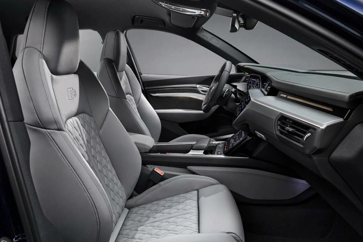 Audi e-tron 2021 сал