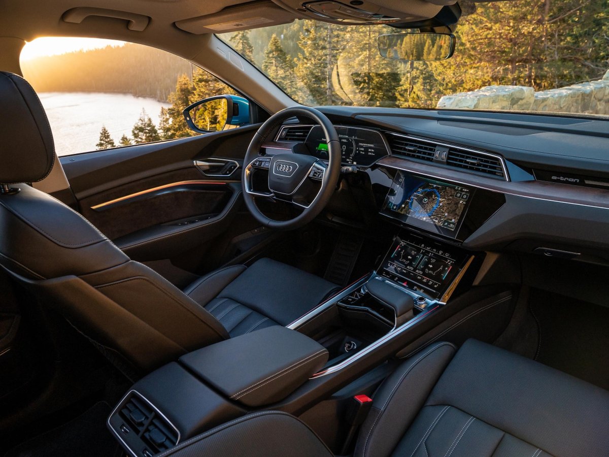 Audi e tron 55 quattro Interior